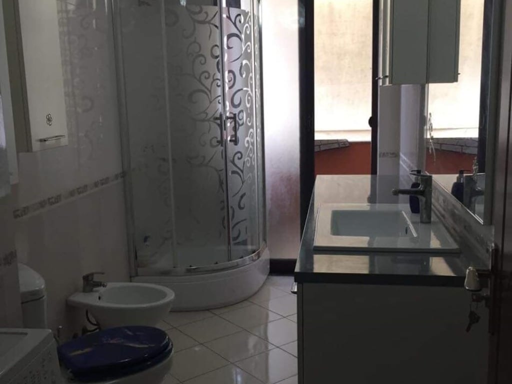Apartament 2+1+2 , 110m^2, në Astir pas Vilës L, 45000 Lek/m