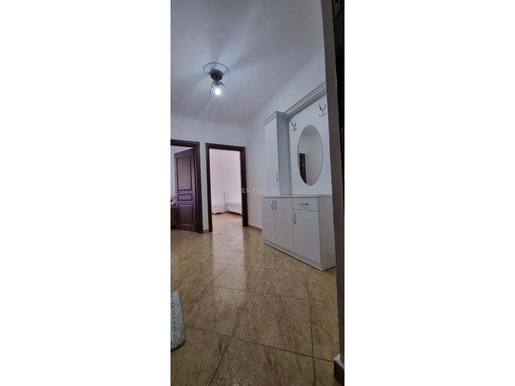 AFFITTIAMO APPARTAMENTO 1+1, VIA DI DIBRA! 550 € /Mese