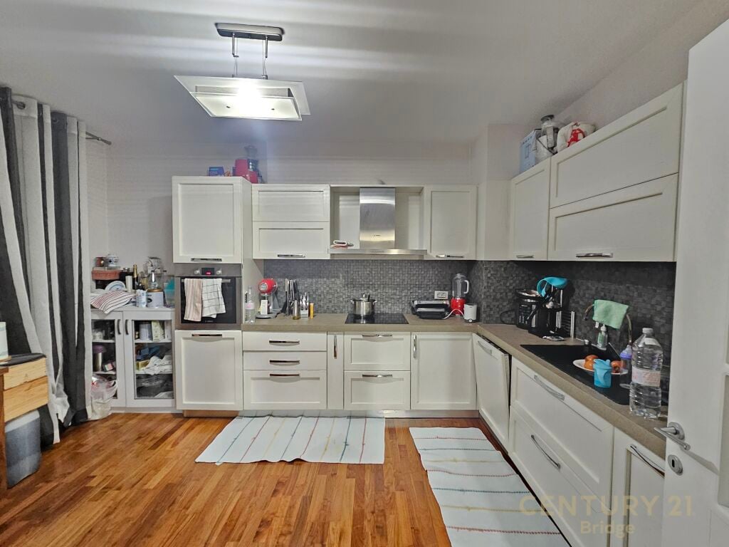 KOMPLEKSI NOBIS, APARTAMENT 3+1 PER SHITJE