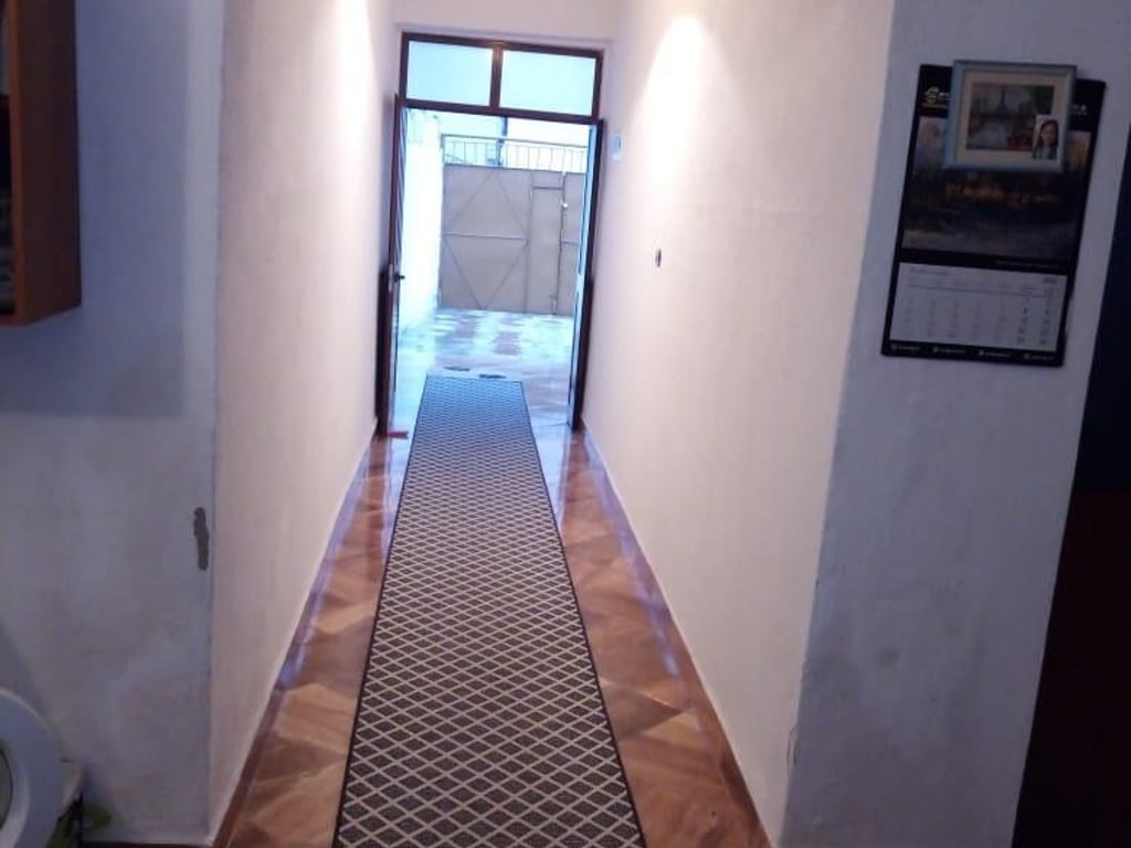 A one-story house is for sale on Myslym Keta Street.