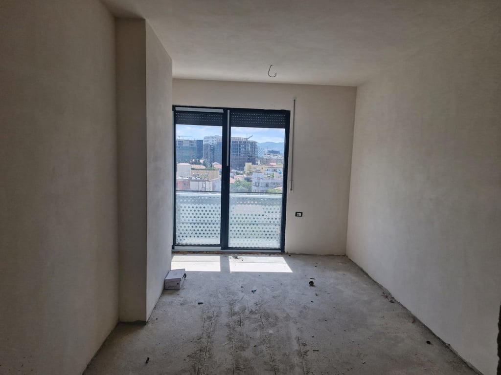 REZIDENCË PARALELE, APARTAMENT 2+1+2+2 VEND PARKIMI, DON BOSKO.