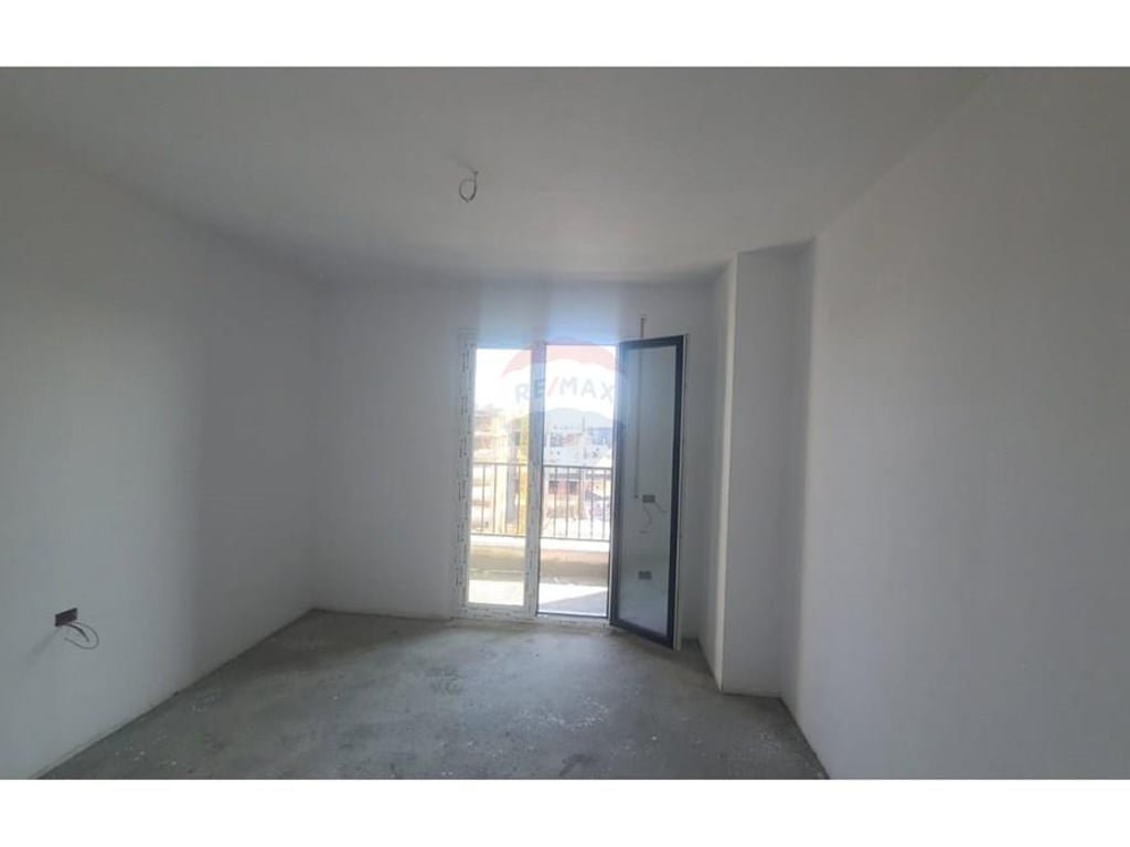 Apartament 2+1+2 ne Paskuqan