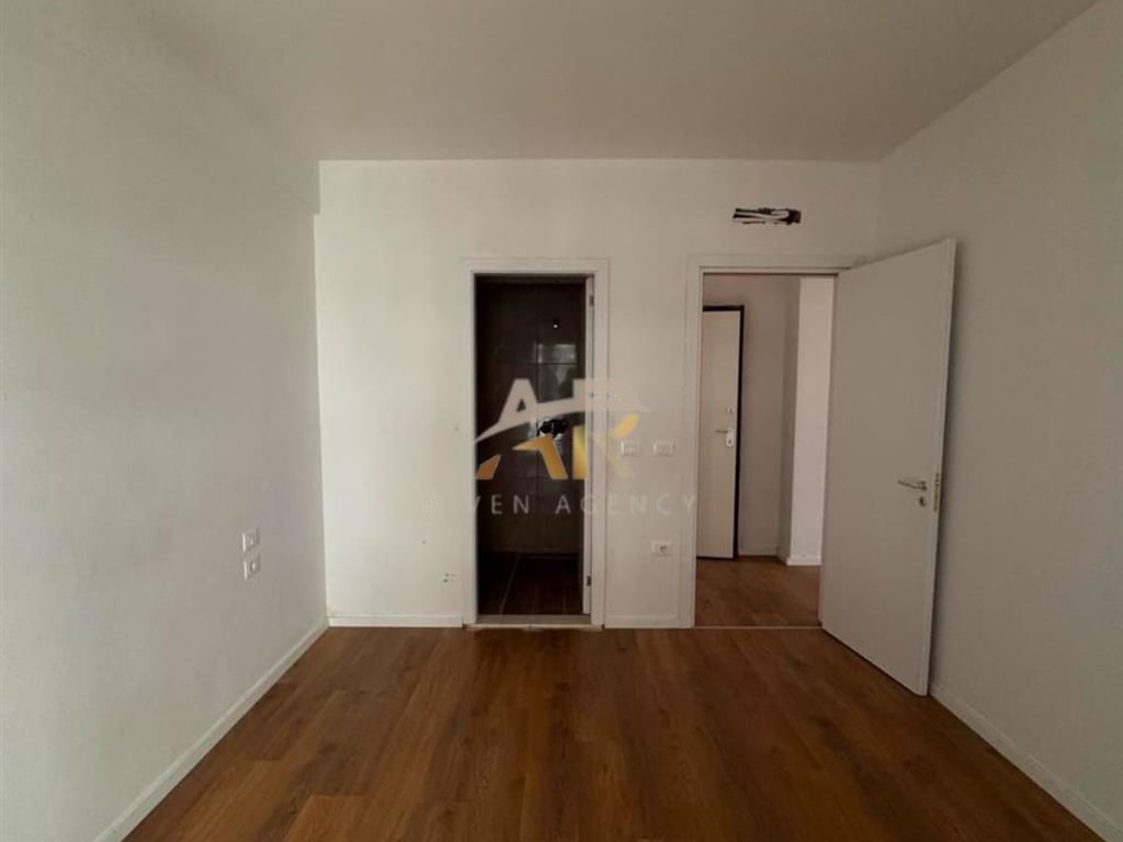 In affitto appartamento 2+1+2 con posto auto a Don Bosko, Trio Residenc