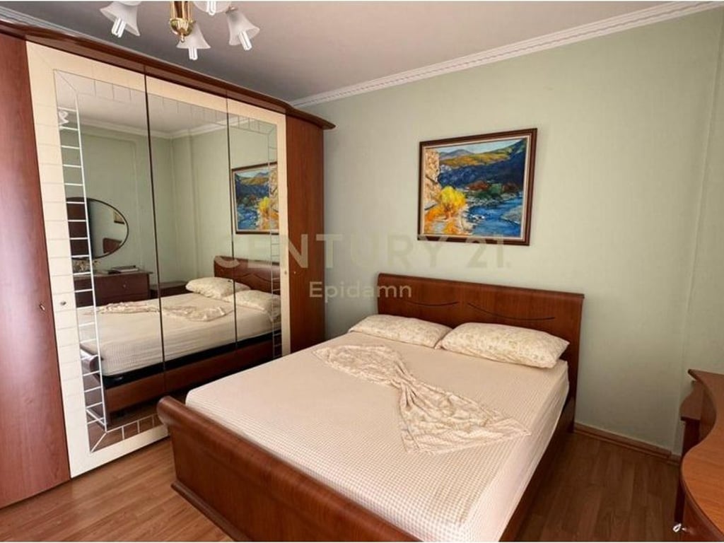Affittasi appartamento 2+1 con vista mare in Via Nuova del Porto!