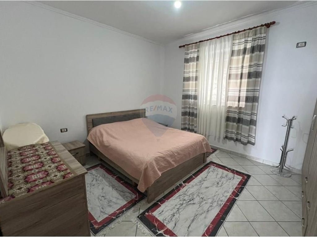 Apartament 3+1 per qira ne Shkoze !