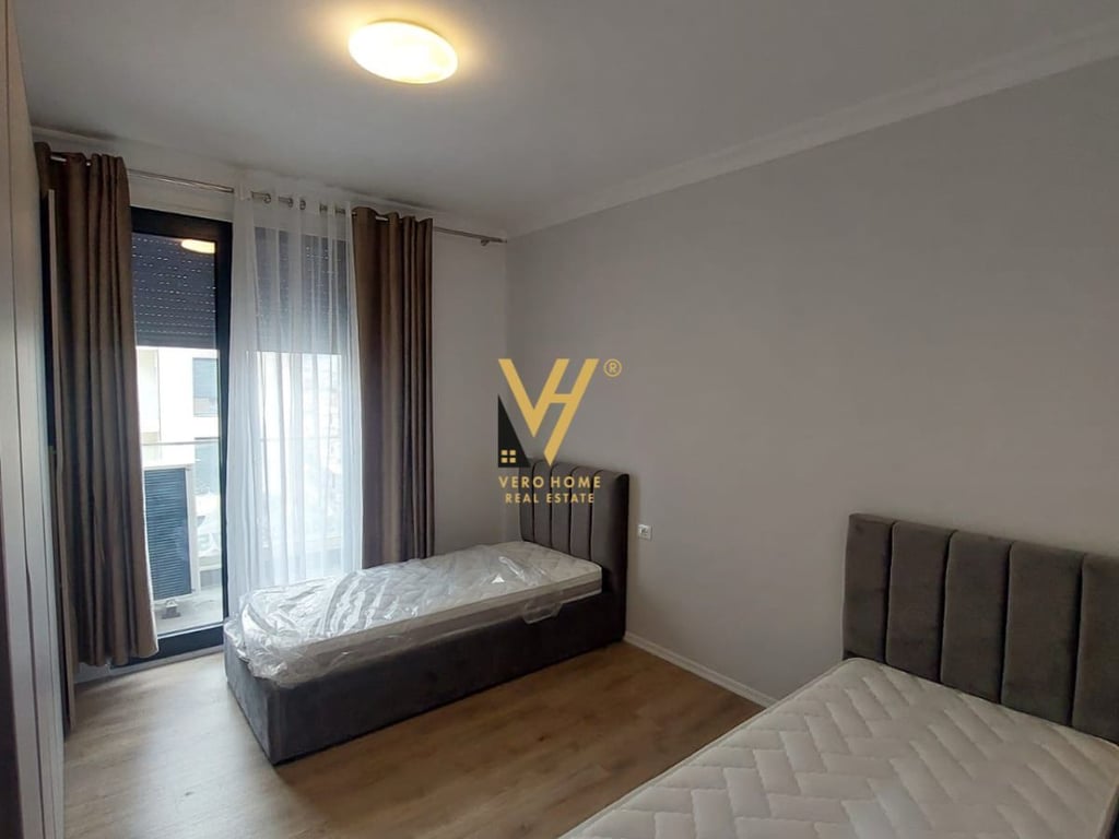 2+1 apartment with balcony for rent in Porcelan 1,000 euros.