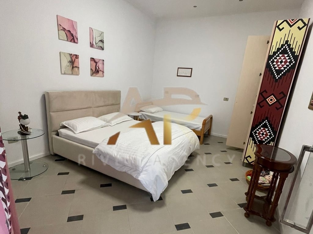 Jepet me qera apartament 1+1 i adoptuar nga ambjent biznesi