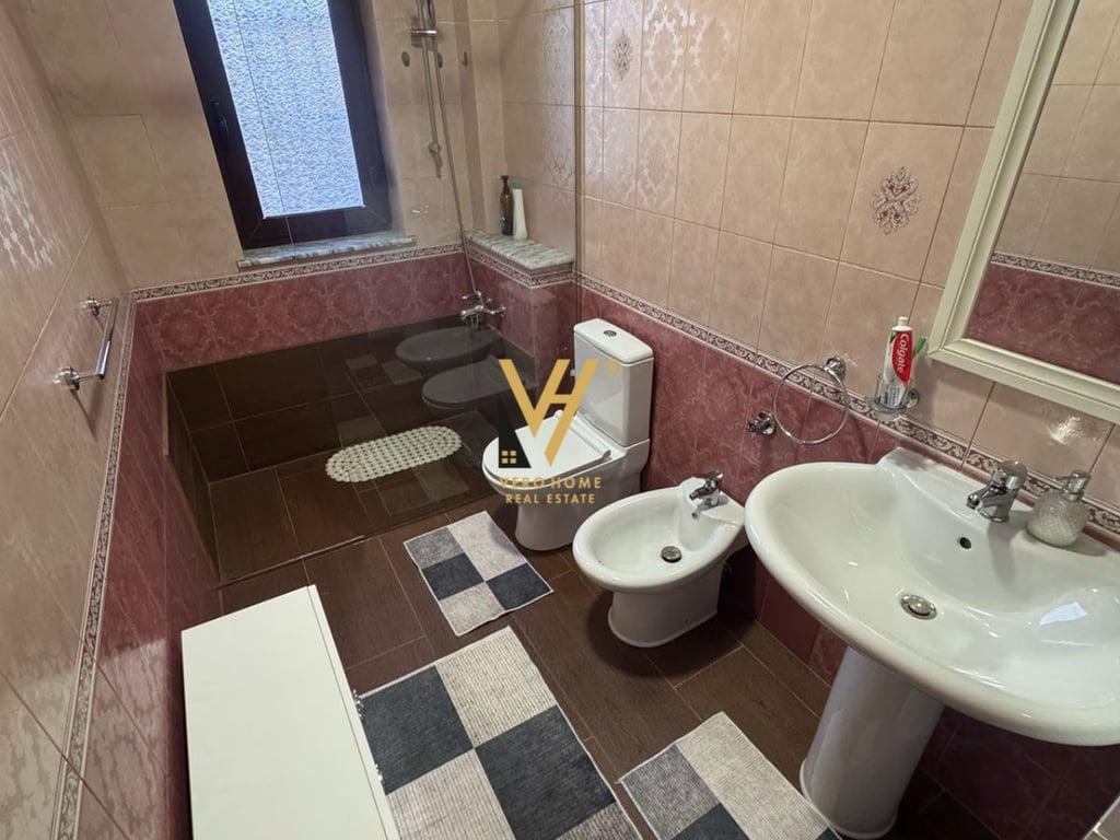 VENDESI APPARTAMENTO 3+1+2+GARAGE IN CENTRO 320.000 EURO