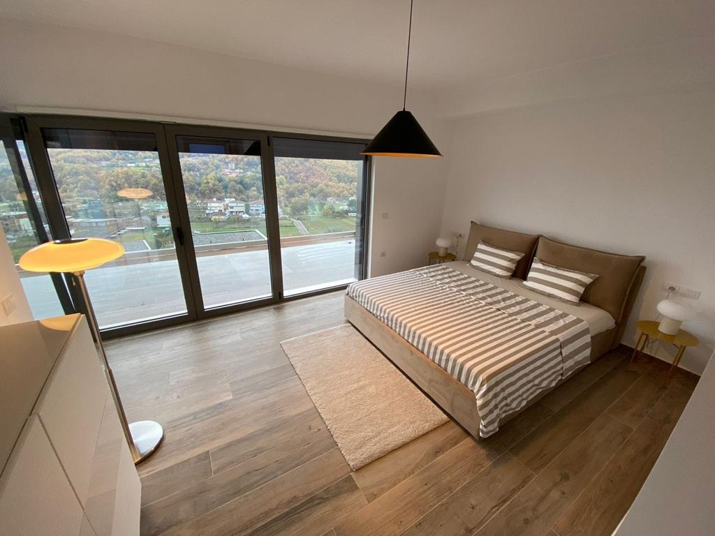 For RENT 3-storey villa in a private residence in Mullet