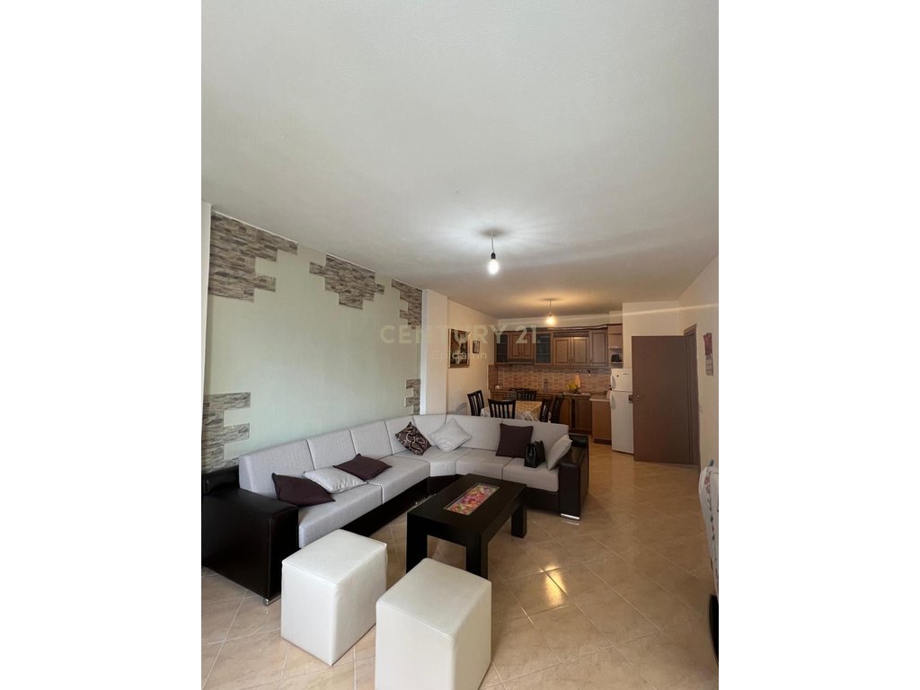 Appartamento 2+1 in affitto all'ingresso di Durazzo!