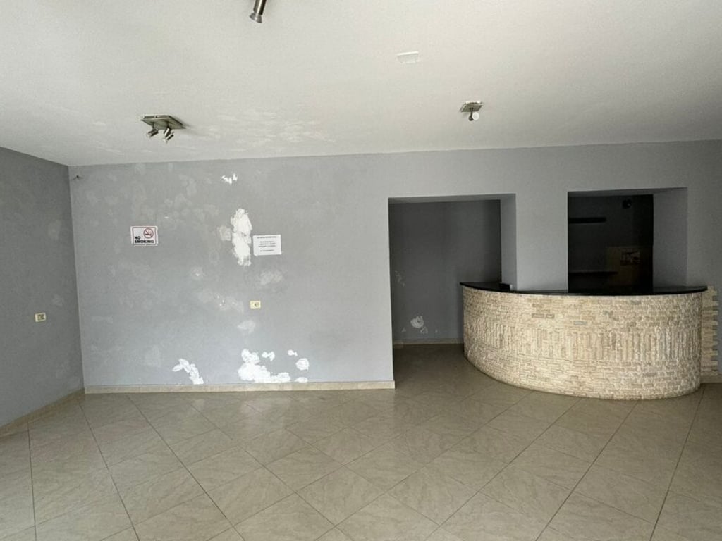 ⚜️Shop for sale by the Kavaljon promenade, Kavajë⚜️