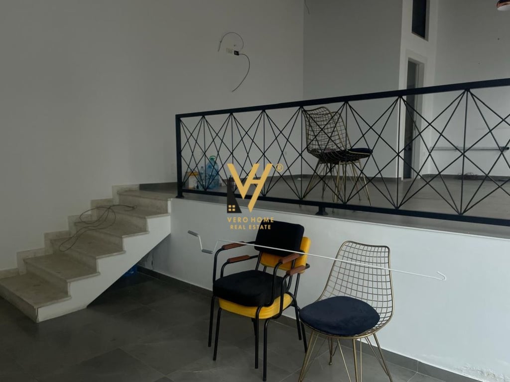 STORE OF 50 M2 FOR RENT IN SELITE 30,000 LEK