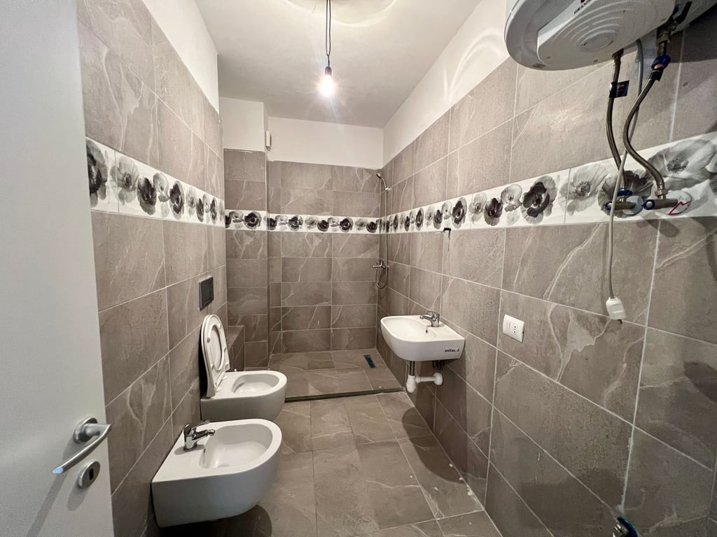 Affitto, Appartamento 1+1 “Pazari i Ri” Tirana.