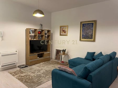 APARTAMENT 1+1 PER QIRA, SELITE everest111309