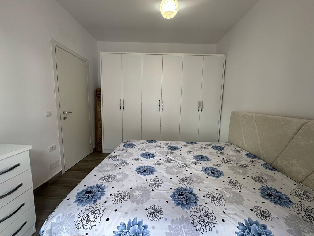 1+1+Parking space 📍5th of May 📌500€