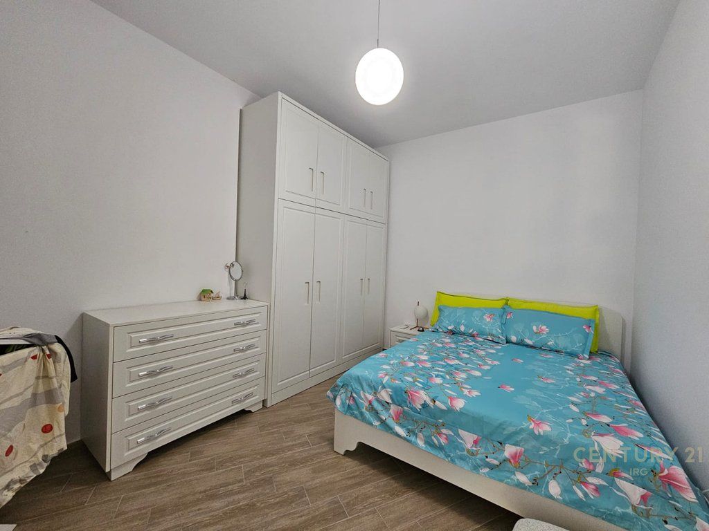 ✨🌴 SHITET APARTAMENT 2+1 ME OBORR NË KOMPLEKSIN LURA 3 – GJIRI I LALZIT