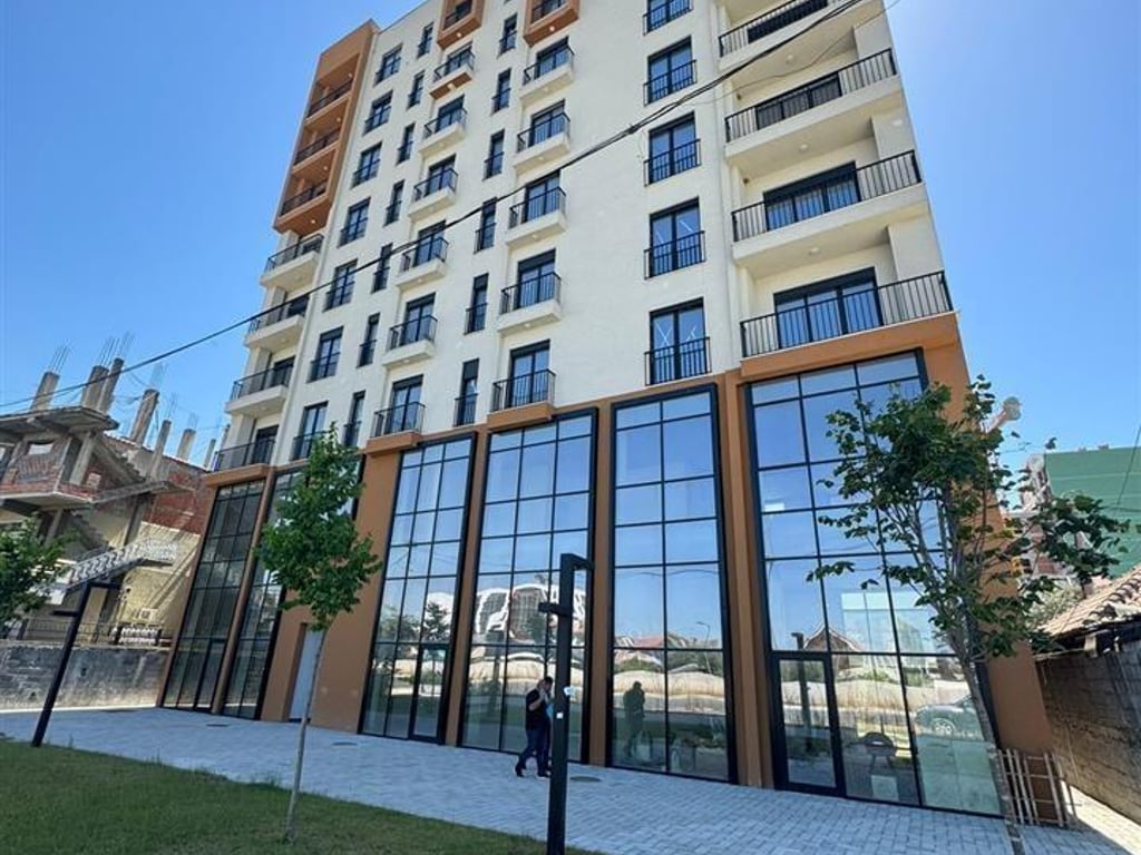 Vendesi appartamento 2+1 in Unaza e Re 141.700 €