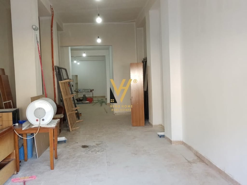 JEPET AMBIENT 140 M2 ME QERA TE TREGU ELEKTRIK 1.200 EURO