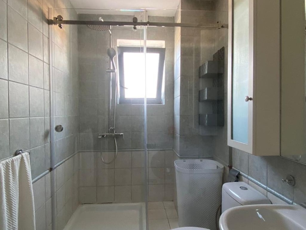 Jepet me QIRA apartament 2+1 tek Rruga "Hoxha Tahsim"