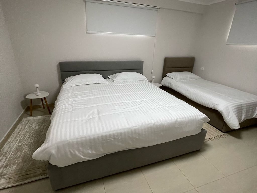 Affittasi casa privata in piazza Selvia, molto adatta per air bnb.