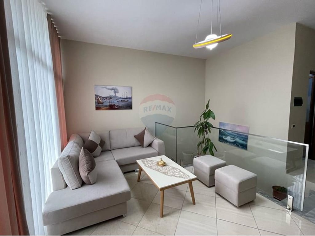Apartament 2+1 me qira , sauk i vjeter