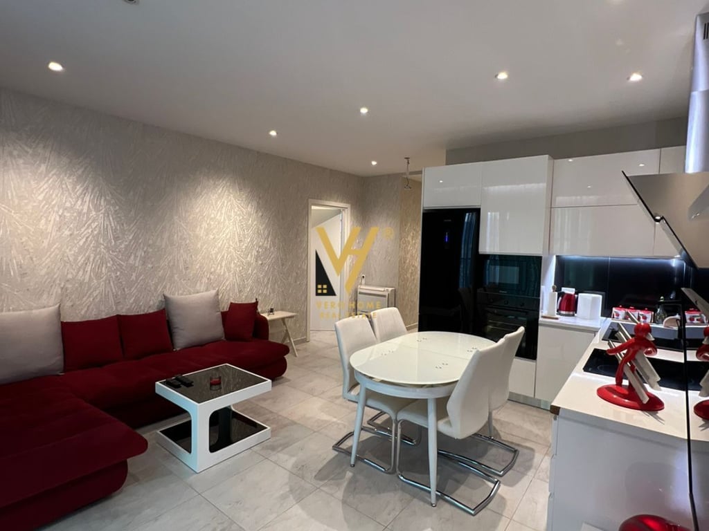 2+1+BLK ME QERA TE STADIUMI AIR ALBANIA 1500 EURO