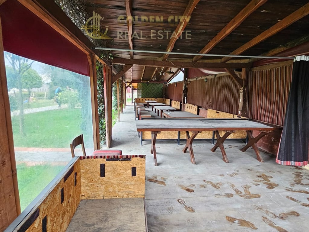 Jepet Bar Restorant me qera