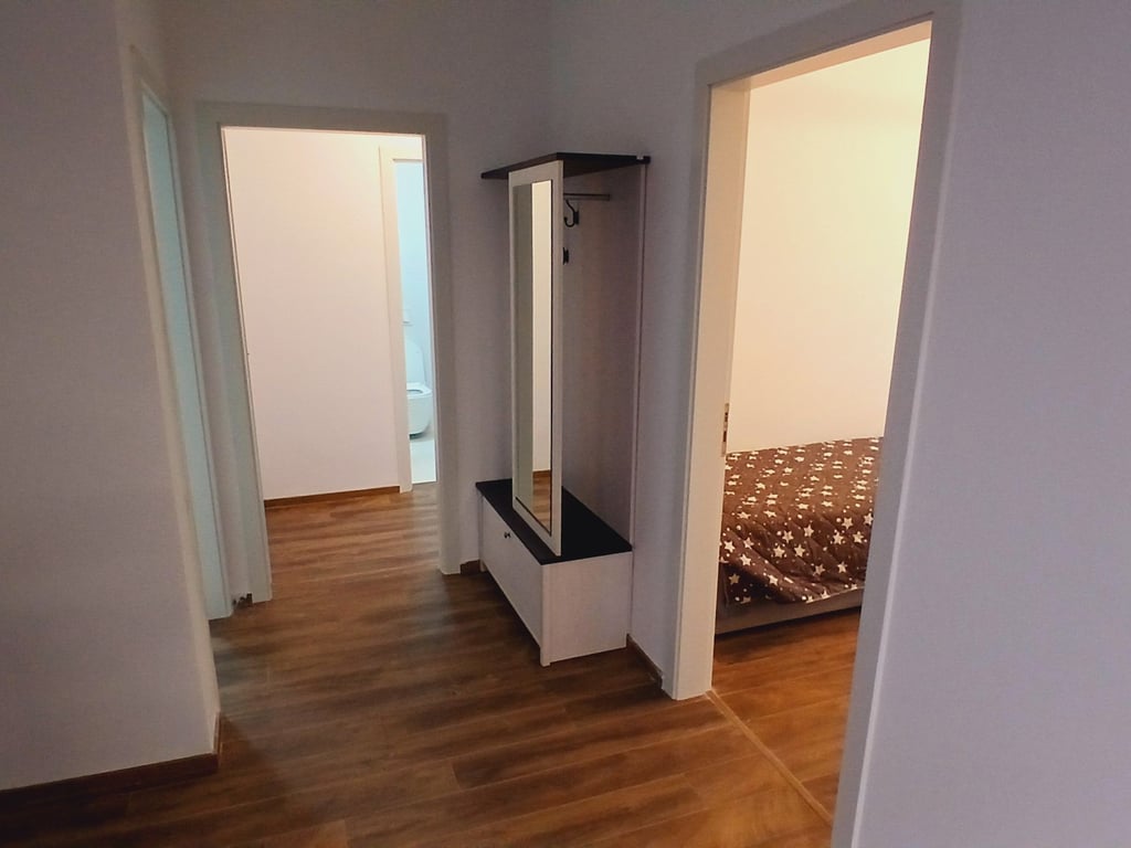 Apartament 2+1+ parkim per qira te Pazari i ri