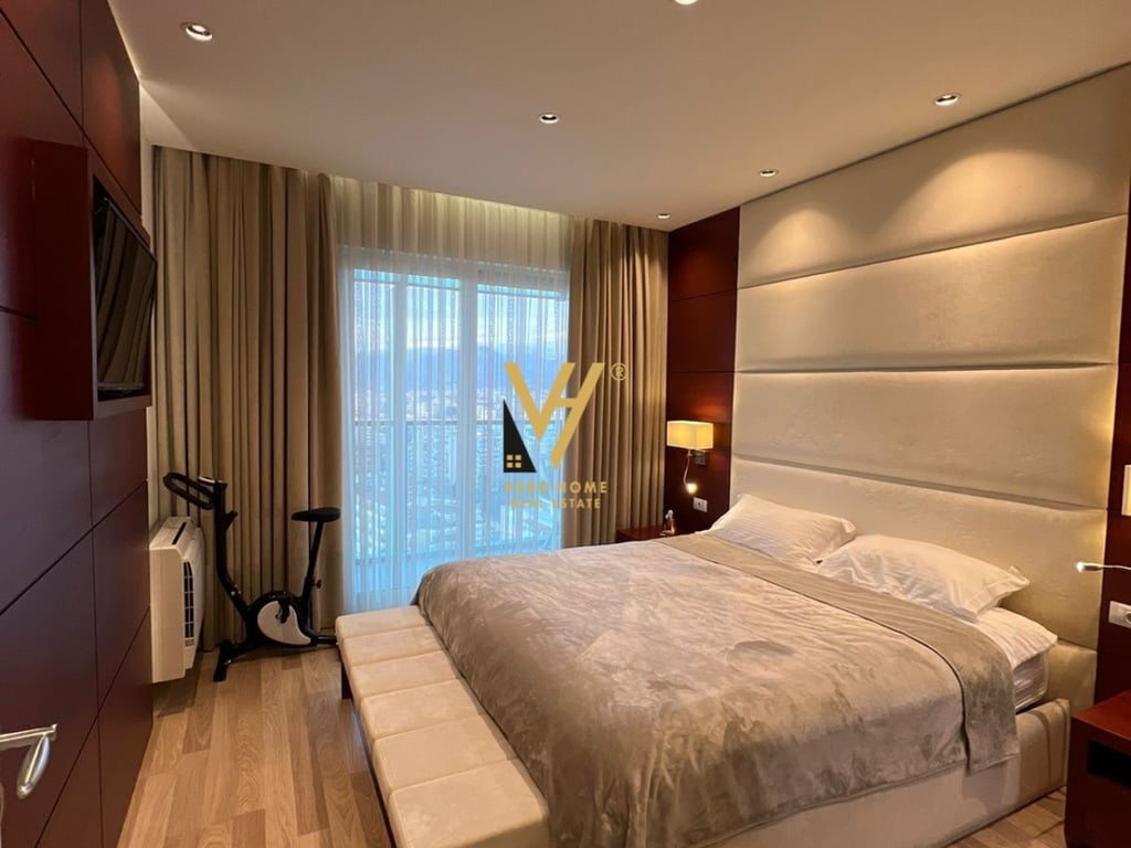 2+1+BLK ME QERA TE STADIUMI AIR ALBANIA 1500 EURO