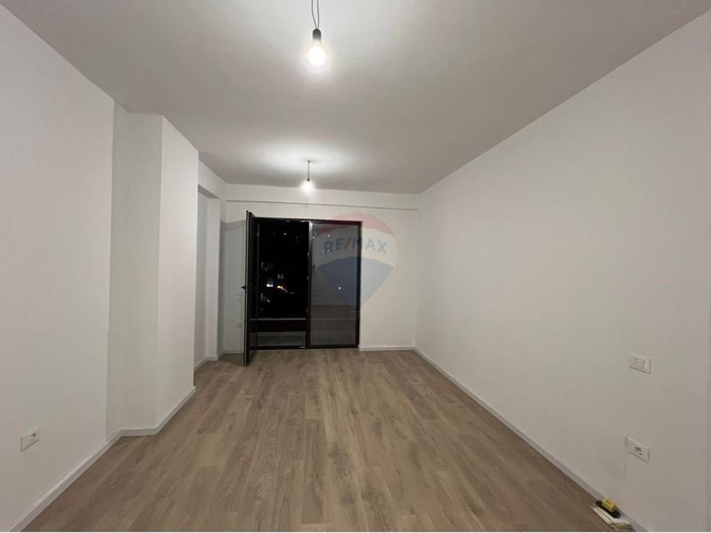 Apartment per qira Myslym Shyri, Albania