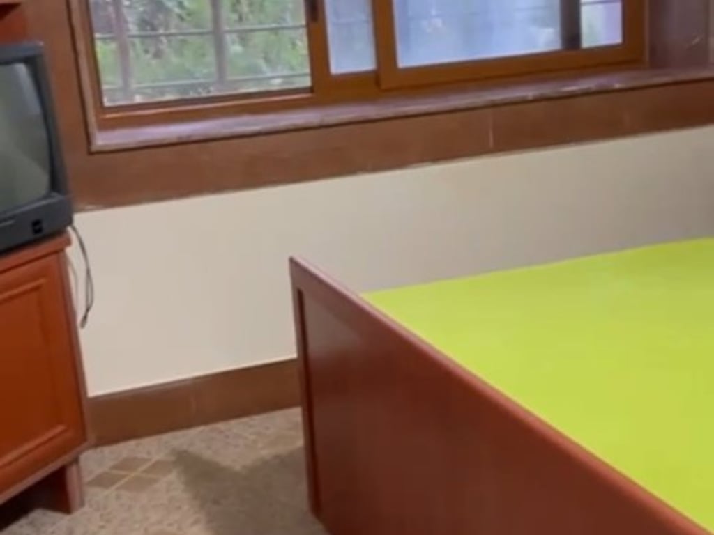 JEPET ME QERA 1+1 KATI I PARE SHPI PRIVATE TE ISH TREGU ELEKTRIK