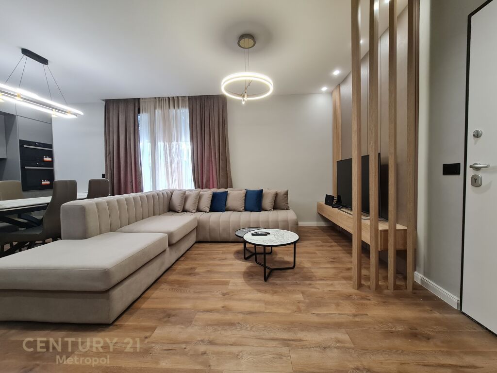 OFFRO IN AFFITTO APPARTAMENTO LUSSUOSO CON TERRAZZA 2+1+2 CON POSTO AUTO - TEG!