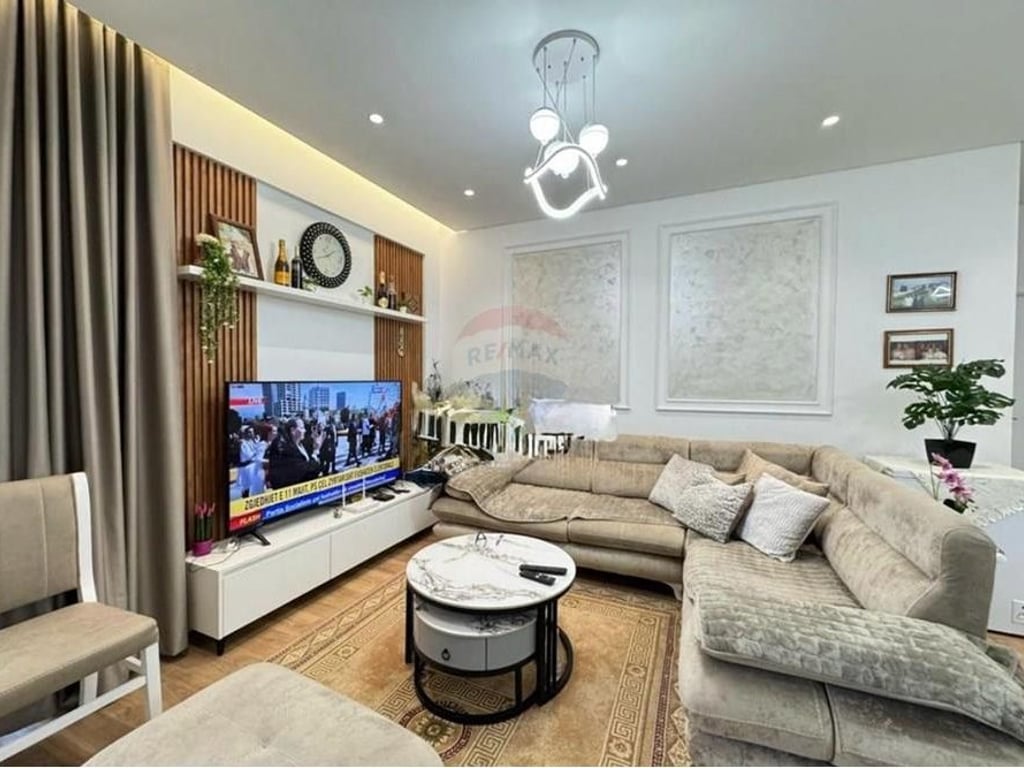 Apartament 1+1 me Qera, Fusha e Aviacionit