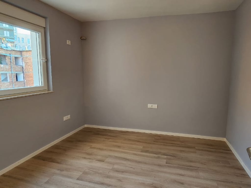 Apartment 2+1 for rent, New Market near Optika Roma 500 euros (Partially Furnished)