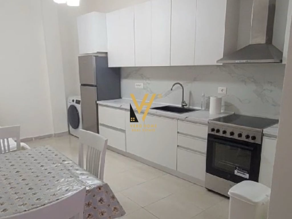 AFFITTASI APPARTAMENTO PRIVATO 2+1 A SELVIA 65.000 LEKË