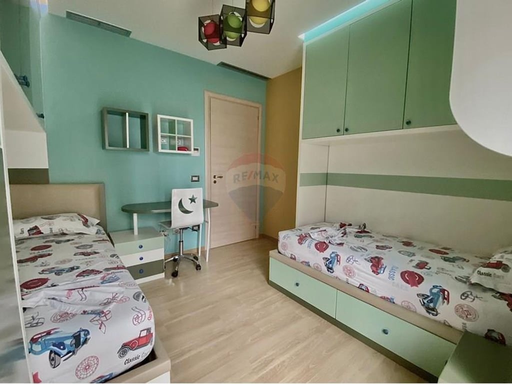 Appartamento 2+1+2 in Vendita, Tower Bridge 1