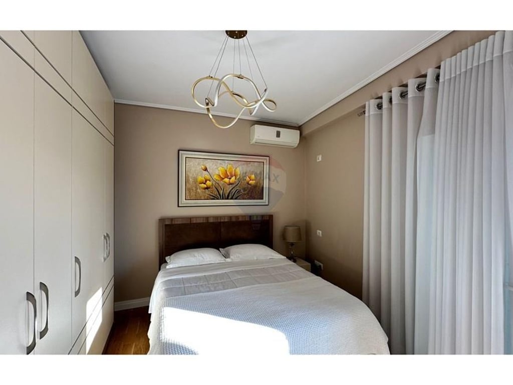 2+1 apartment for rent at Myslym Shyri!