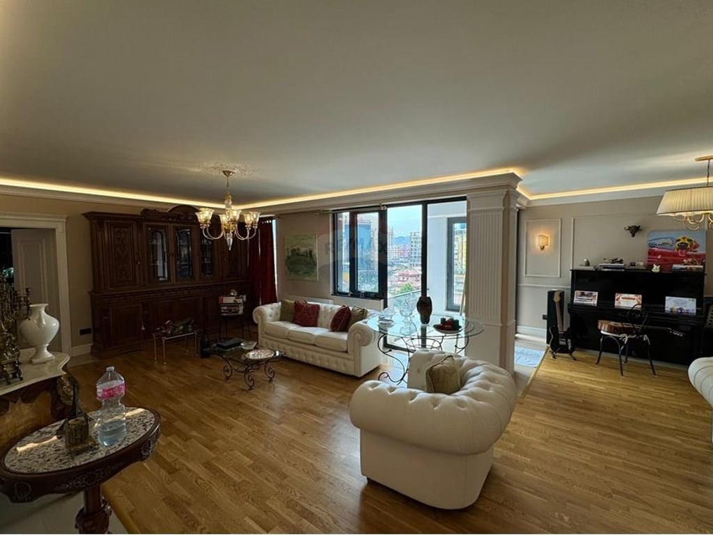 IN VENDITA APPARTAMENTO LUSSUOSO A SELVIA!