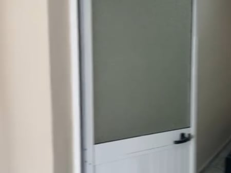 A 1+1 entrance is for rent, on the first floor of a two-story house near the Red School.