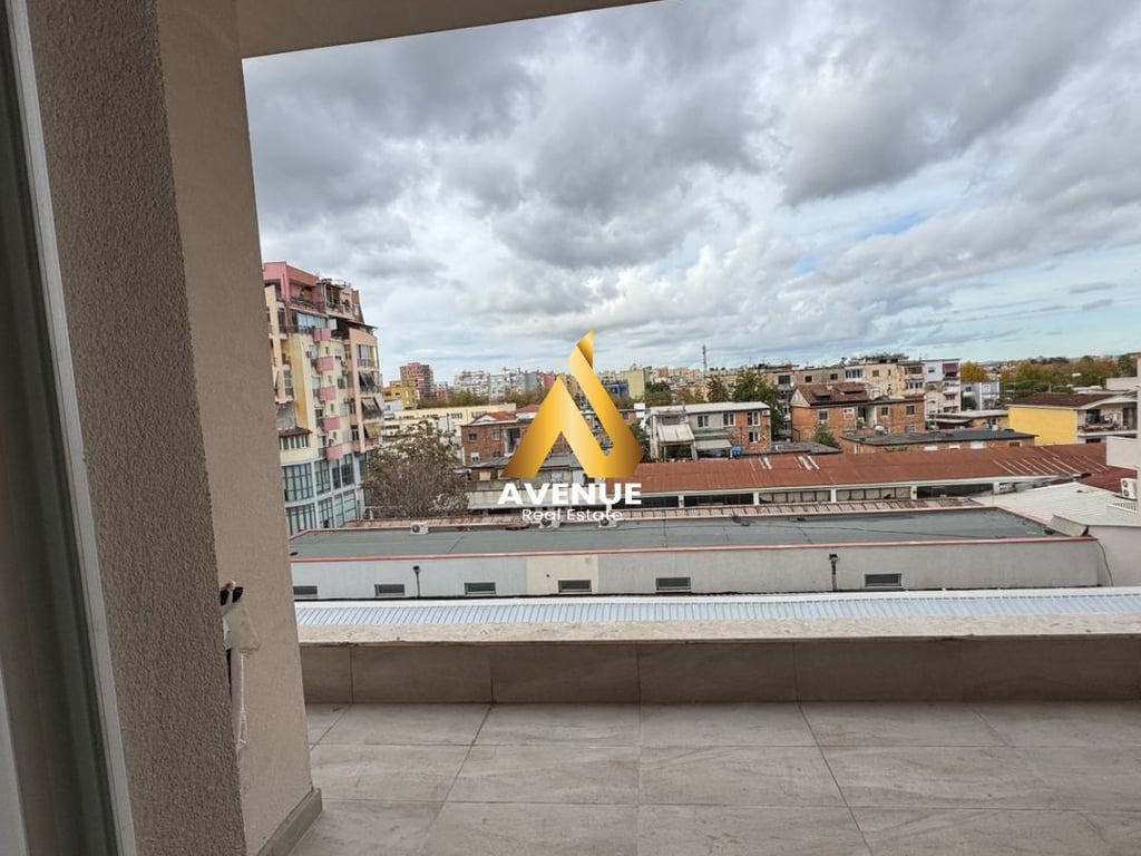 OKAZION SHITET APARTAMENT 2+1+2 TEK KOMPLEKSI AURA, TIRANE