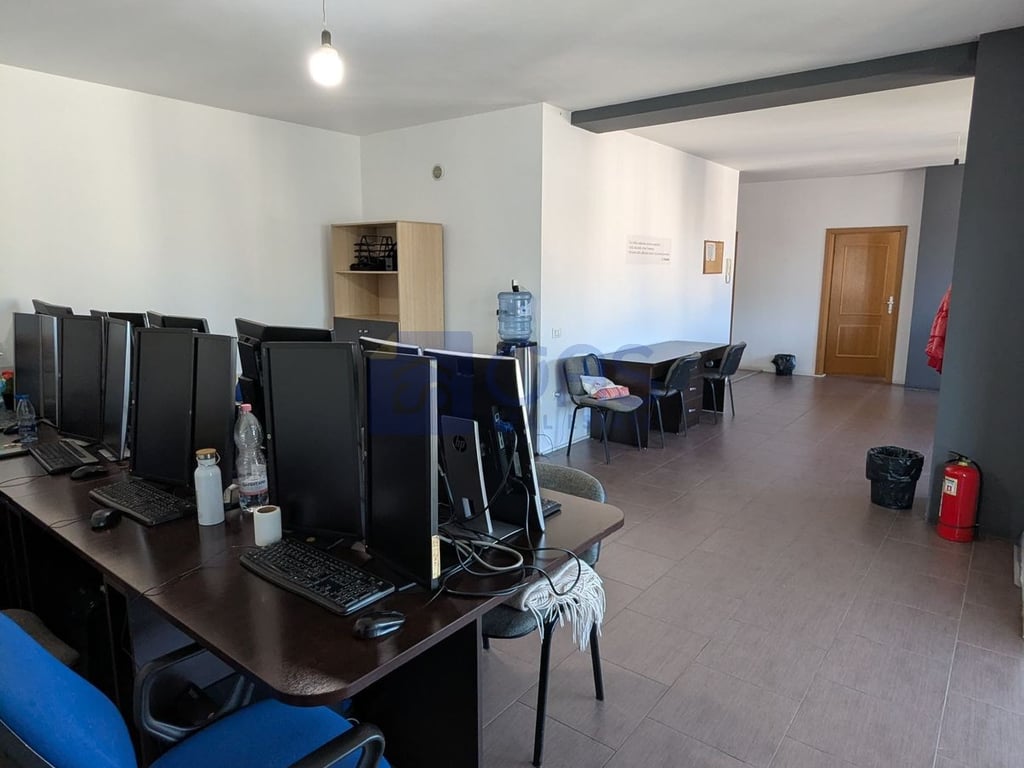 Office space for rent at Zogu i Zi.