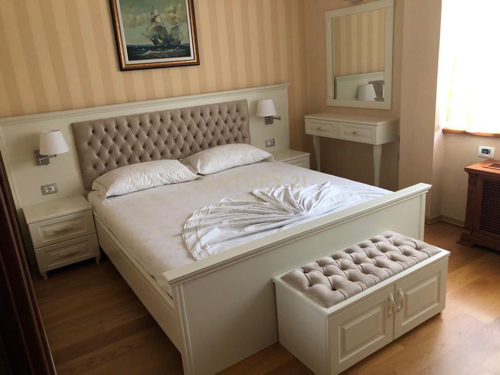 🏡 SHITET PENTHOUSE LUKSOZ 4+1+3 TE KODRA E DIELLIT, TIRANË 🏡 LUXURY 4+1+3 PENTHOUSE FOR SALE – KODRA E DIELLIT, TIRANA