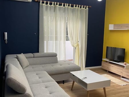 Super Apartament 1+1 me qera tek ish rest Durresi (450 Euro)