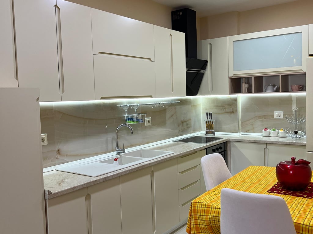 🏠 2-Bedroom Apartment for Rent – Zjarrfikësja Area, Near Aleksandria, Vlorë