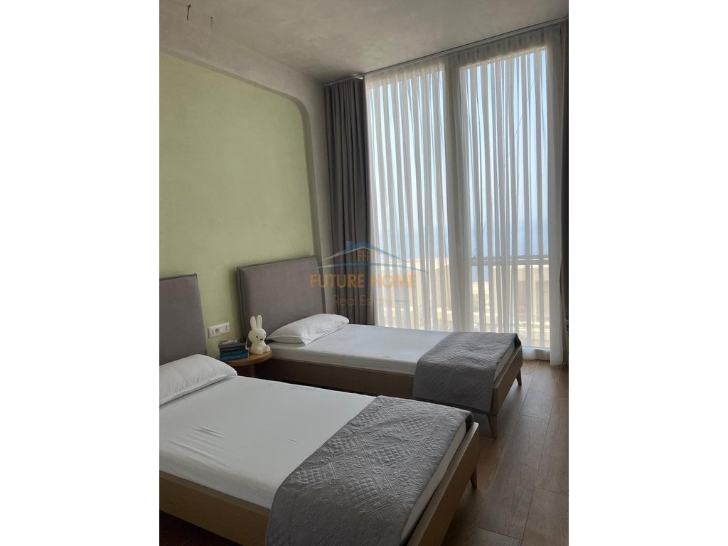 Shitet apartament 2+1+2+oborr, post Green Coast