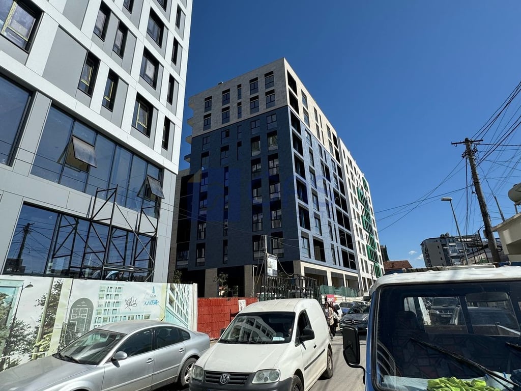 Business space for sale at Spaku.