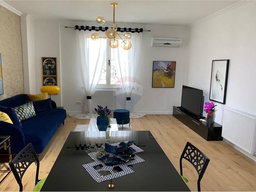 Apartament 2+1 per qira tek Rruga e Kosovareve!!!!!!