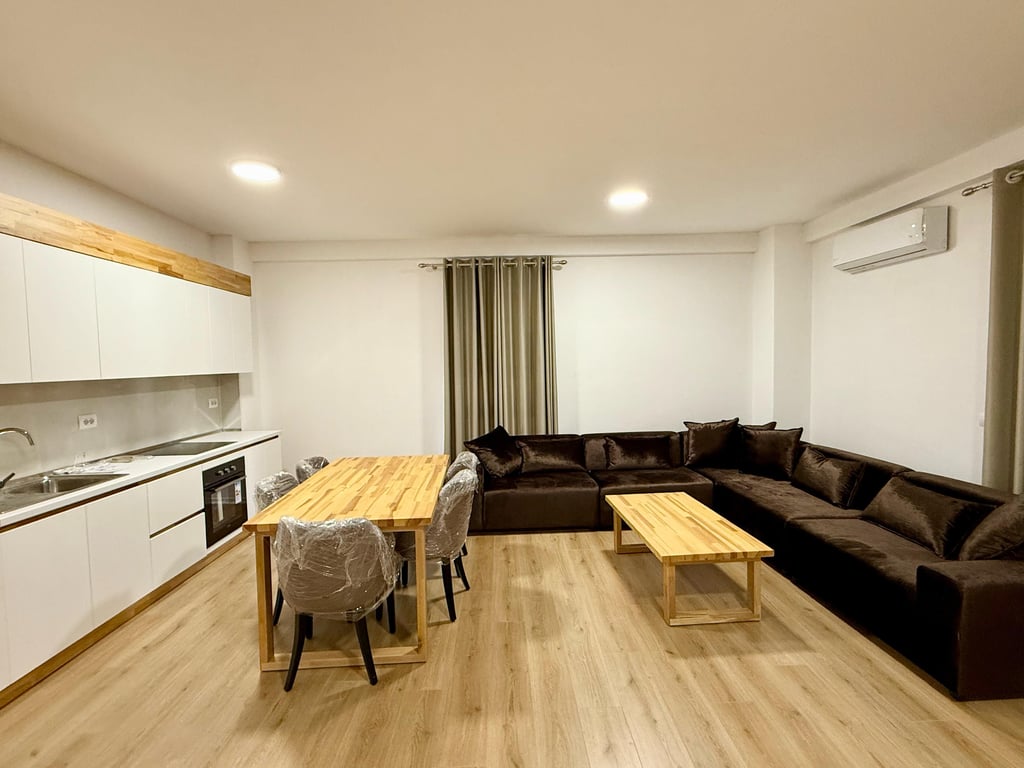 2+1+2 APARTMENT FOR RENT IN KINOSTUDIO