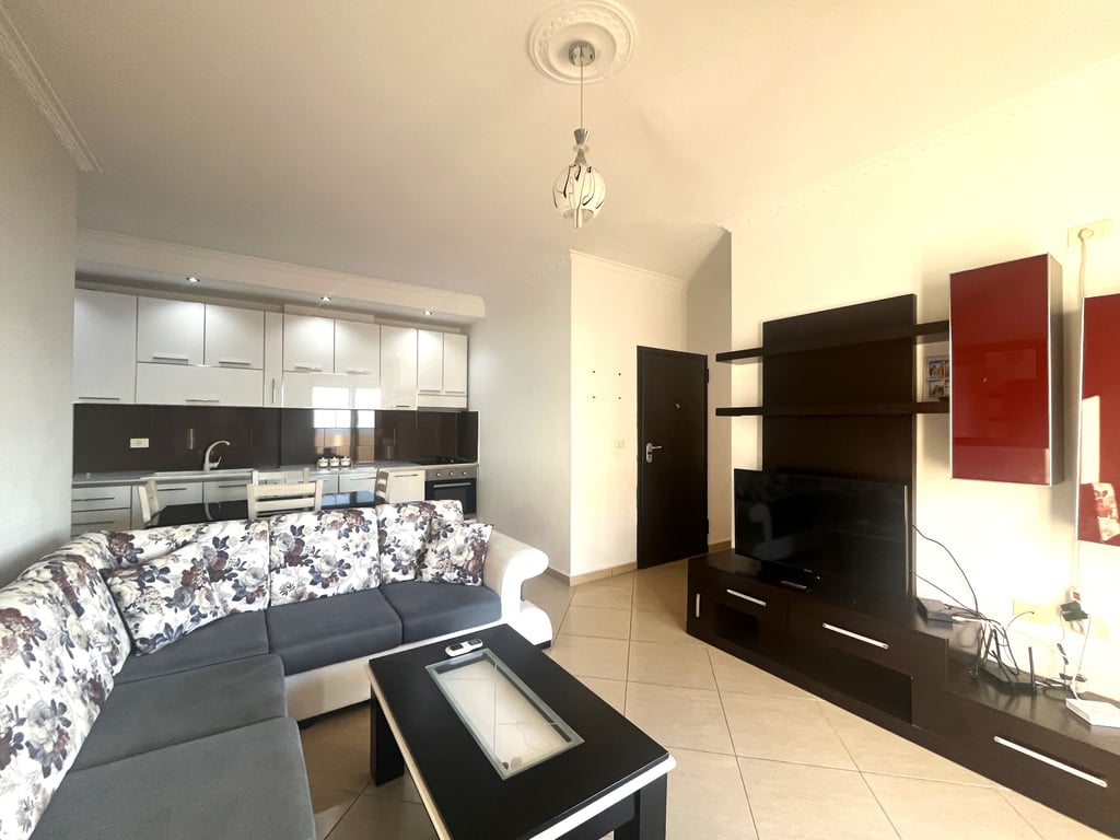 Apartament shumë i gjerë me pamje nga deti 3 / 10