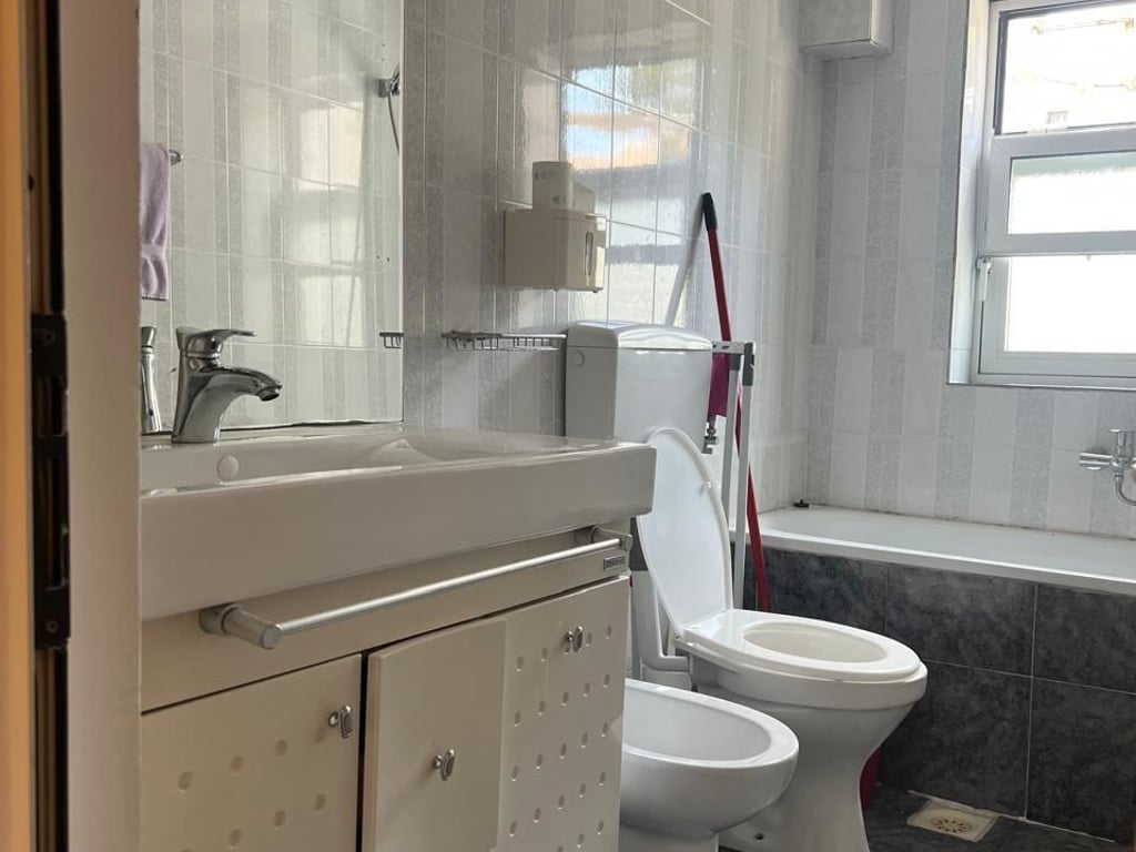 Apartment 2+1 for rent in Myslym Shyri.